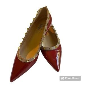 Beautiful kitten heels